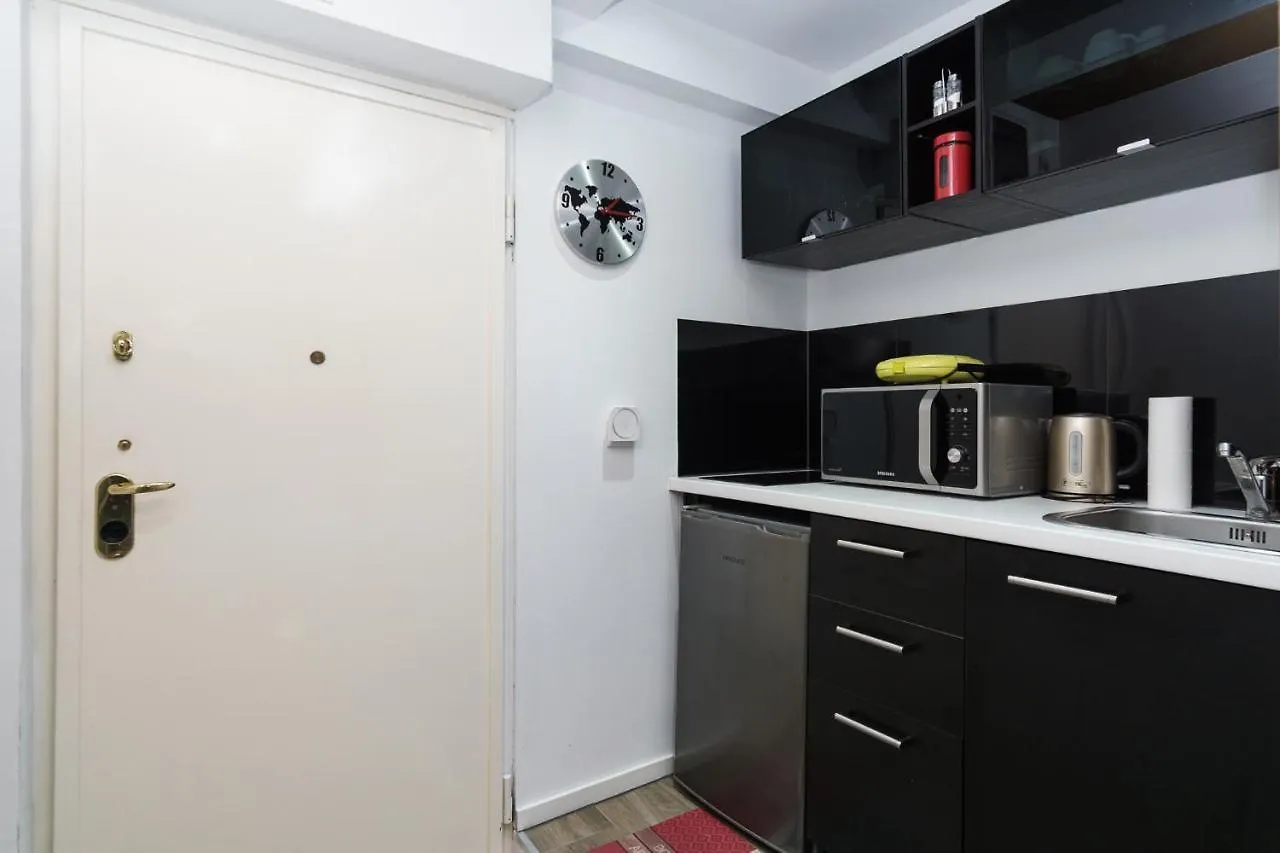 C.8 Indigo&Leon #Suite_In_City_Center Thessaloniki